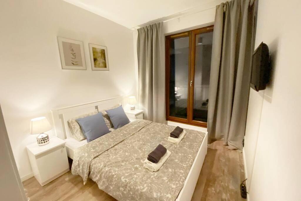 Exclusive 2Br! Apartment Near City Center +Netflix 바르샤바 외부 사진